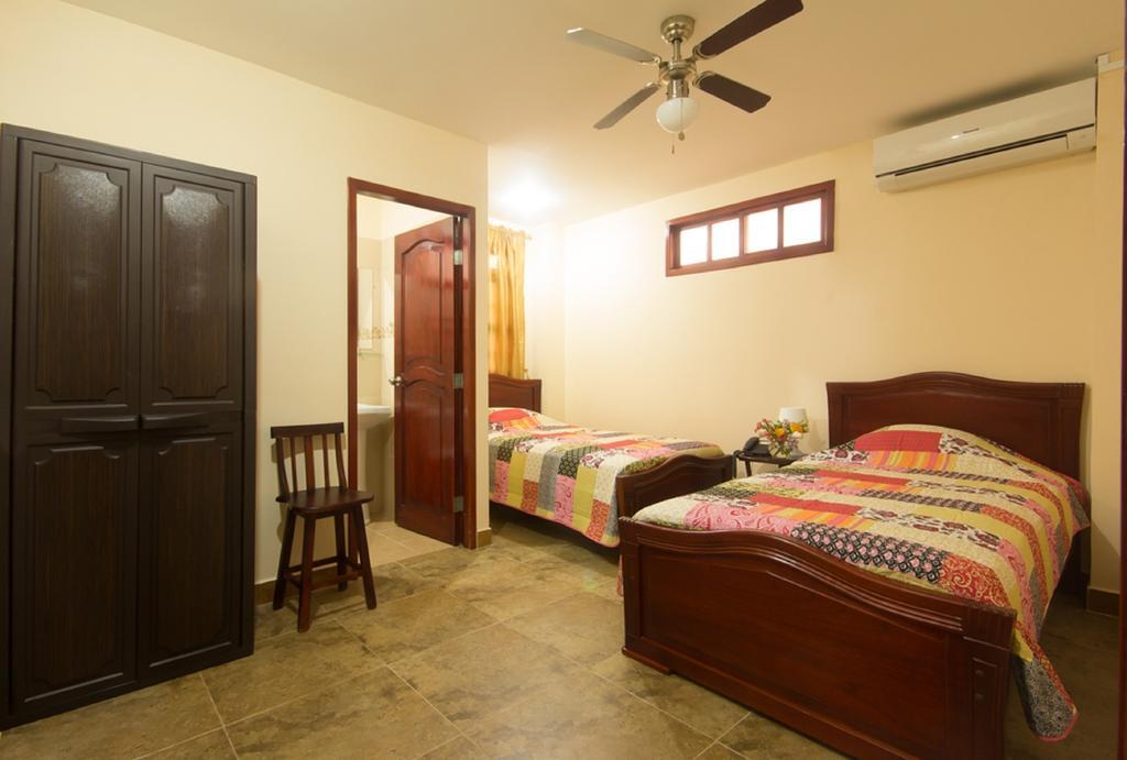 Puerta Sol Inn Manglaralto Ruang foto
