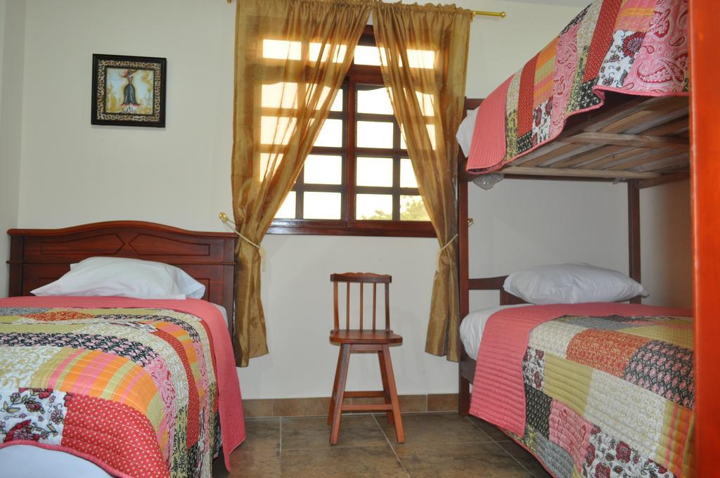 Puerta Sol Inn Manglaralto Ruang foto